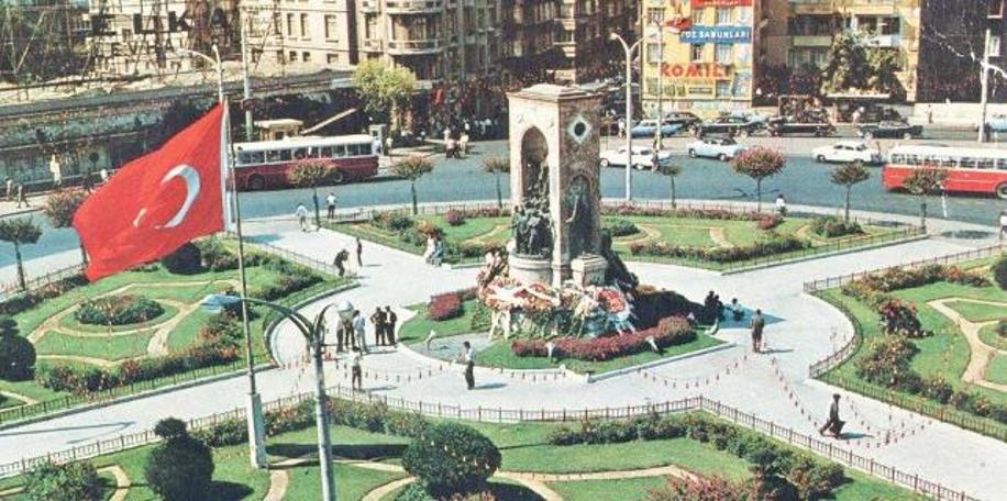 Taksim Cumhuriyet Meydanı