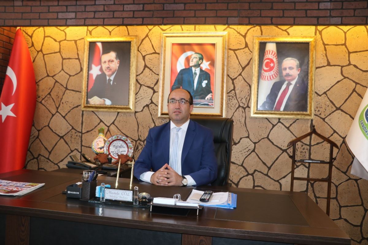 Kemal Özkiraz, AKP'li başkanın hakaretlerini iade etti