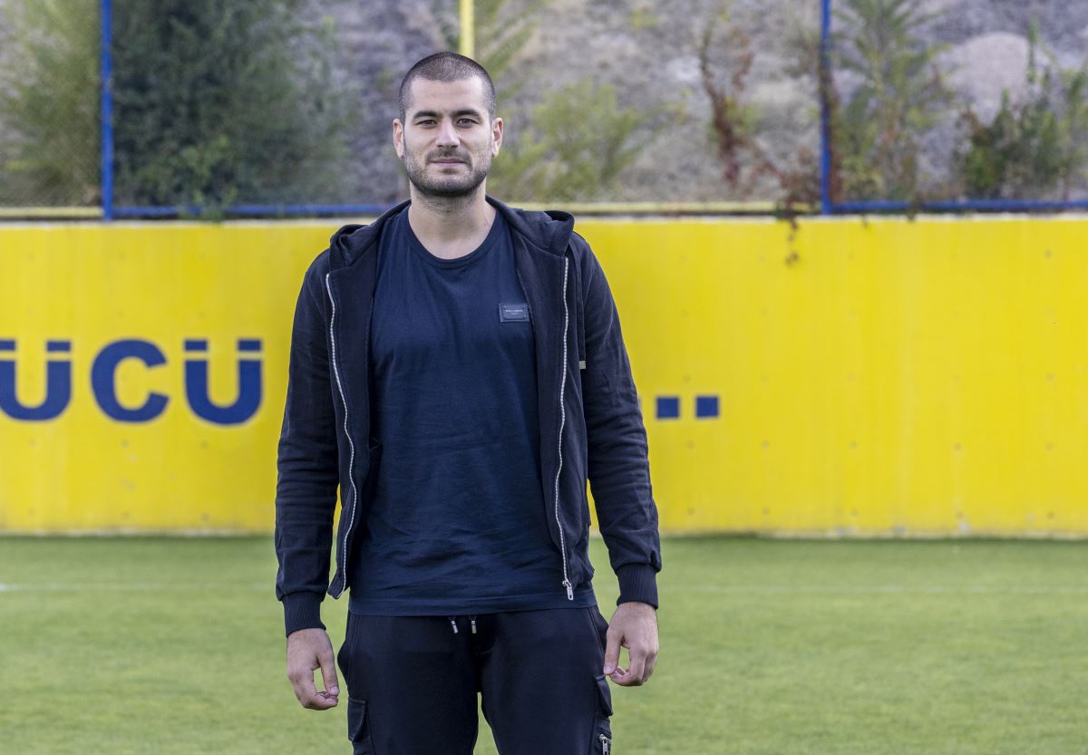 Süper Lig'in tecrübeli ismi Eren Derdiyok'tan Arda Turan açıklaması