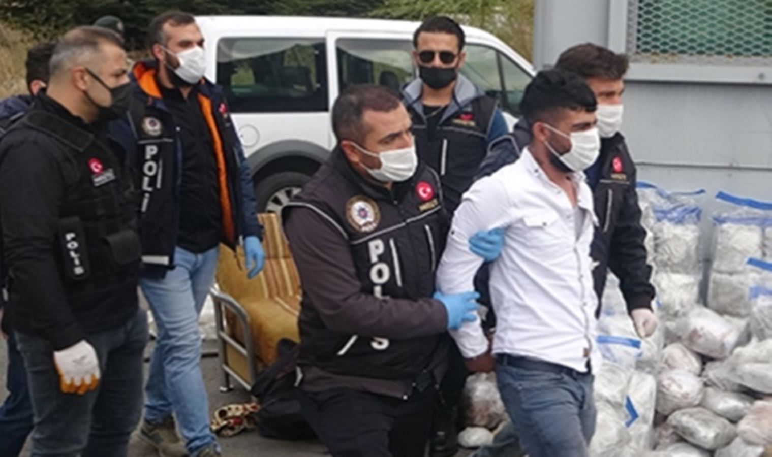 Kayseri'de kamyonette 100 kilogram esrar bulundu