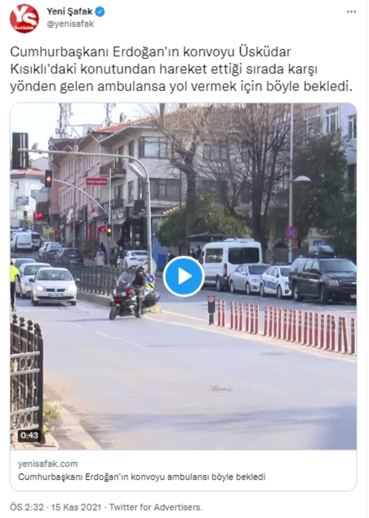 Erdoğan'ın ambulansa yol vermesi 'haber' oldu: "Madalya mı takalım?"