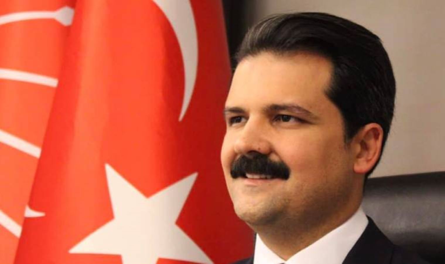 CHP Konak İlçe Başkanı Gruşçu, görevinden istifa etti