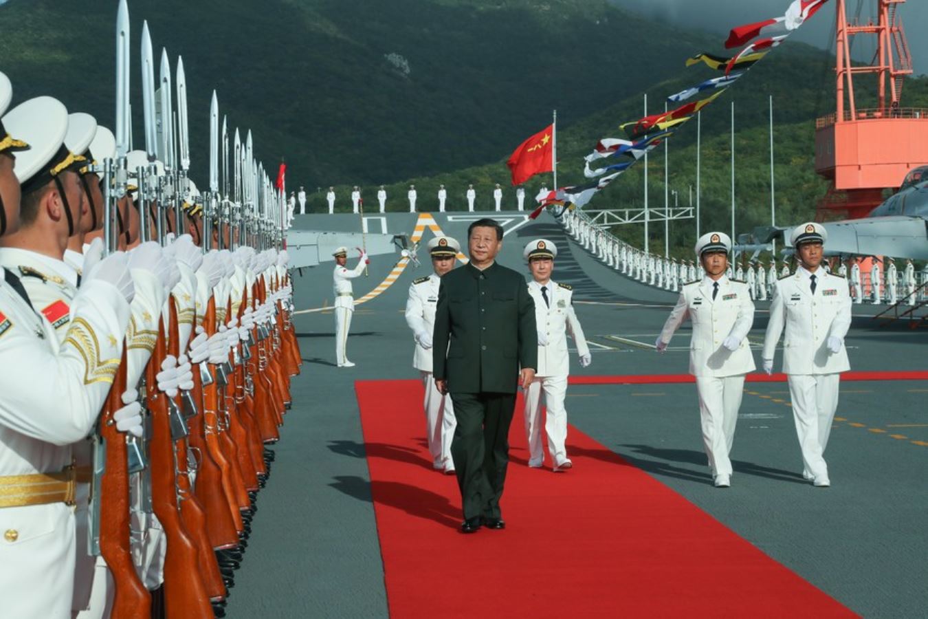 ÇKP'nin yeni yolculuğunun lideri, Xi Jinping