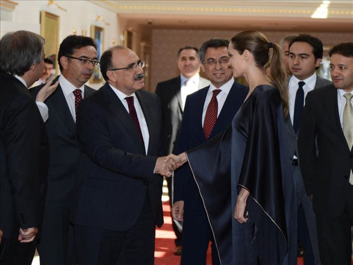 Barış Terkoğlu yazdı: AKP'nin 'Jolie' sevdası: Soylu, Erdoğan'ın fotoğrafına ne diyecek?