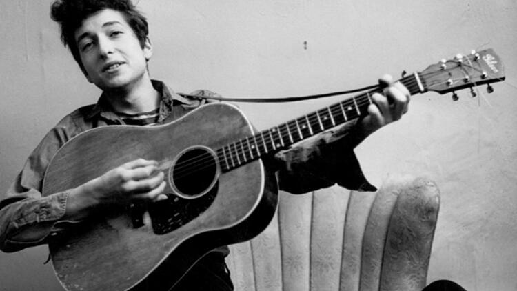 Hem zirveyi hem çukuru gördü: 80’lik delikanlı Bob Dylan