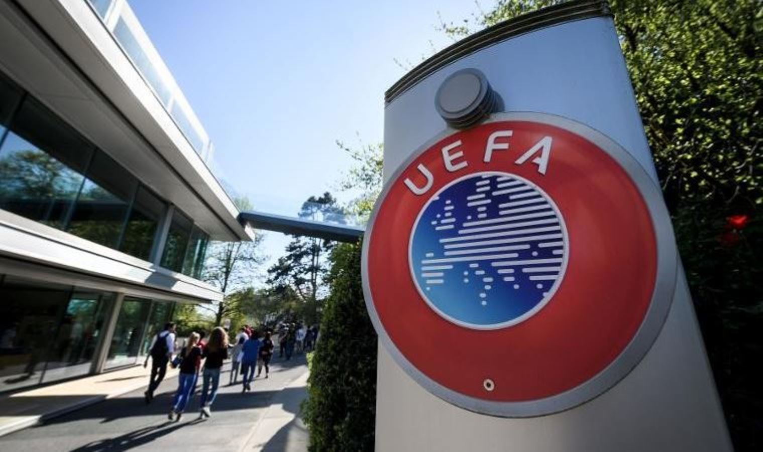 FIFA ve UEFA’dan misafir takım seyircisi için flaş karar
