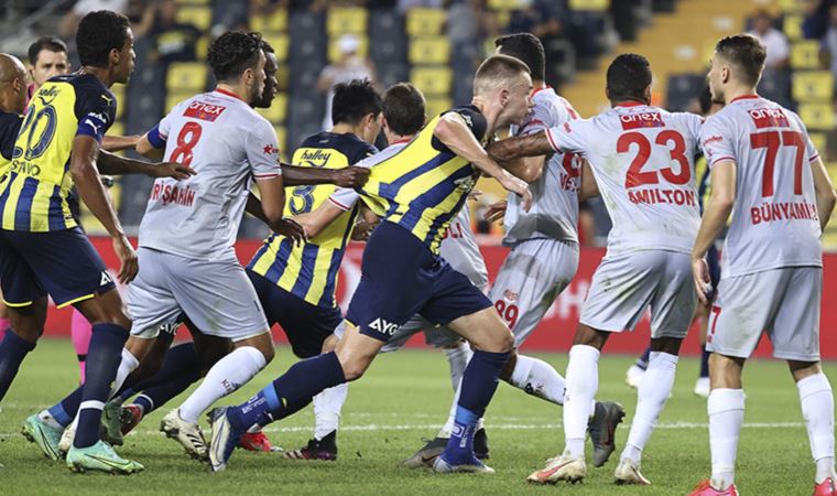 Fenerbahçe Antalyaspor'u mağlup etti | 2-0