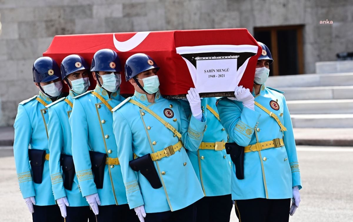 Şahin Mengü için Meclis'te cenaze töreni düzenlendi