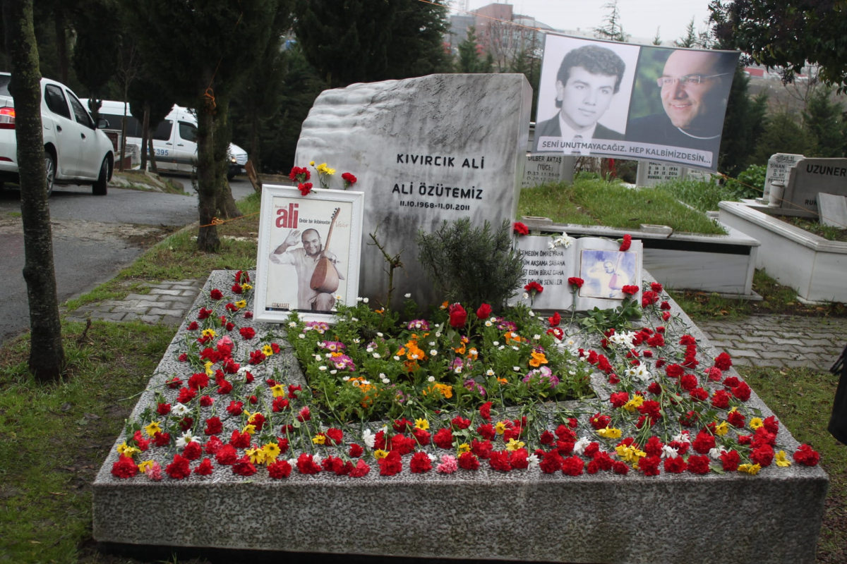 Kıvırcık Ali mezarı başında anıldı