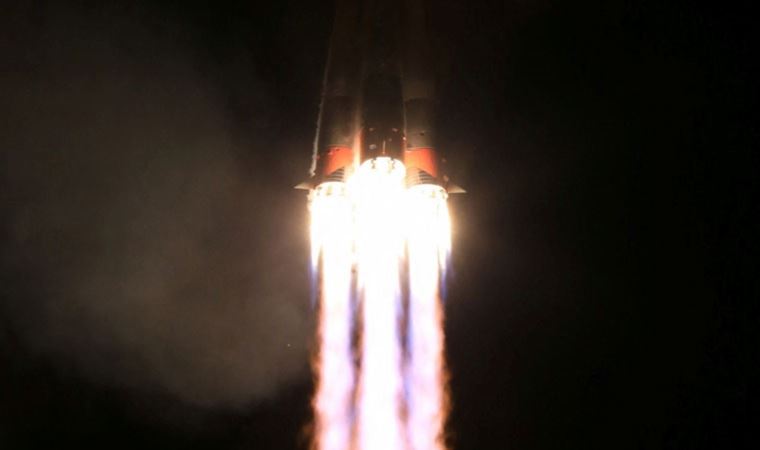 Rusya'nın roketi kontrolden çıktı: Dünya'ya düştü