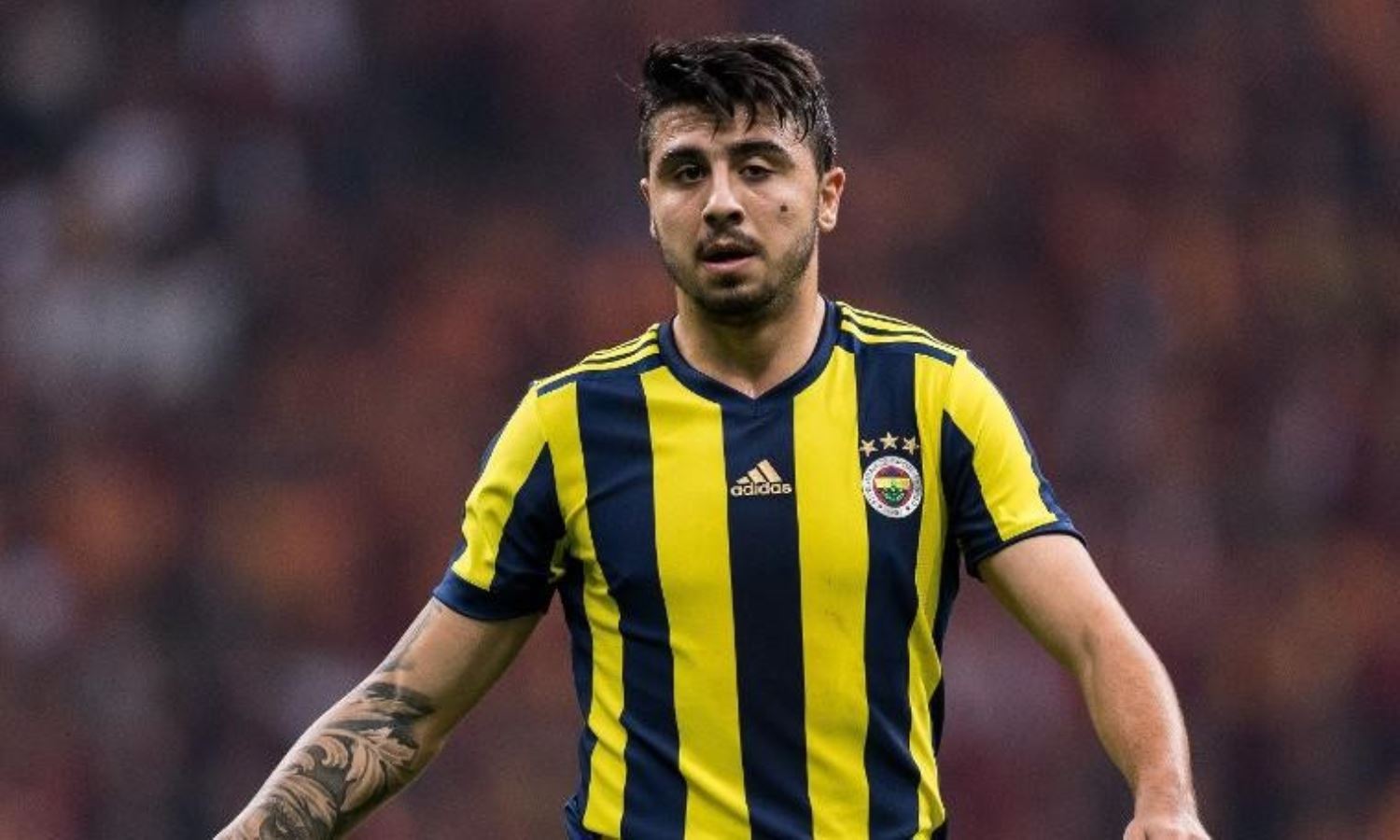 Milli futbolcu Ozan Tufan'ın Süper Lig'e döneceği öne sürüldü