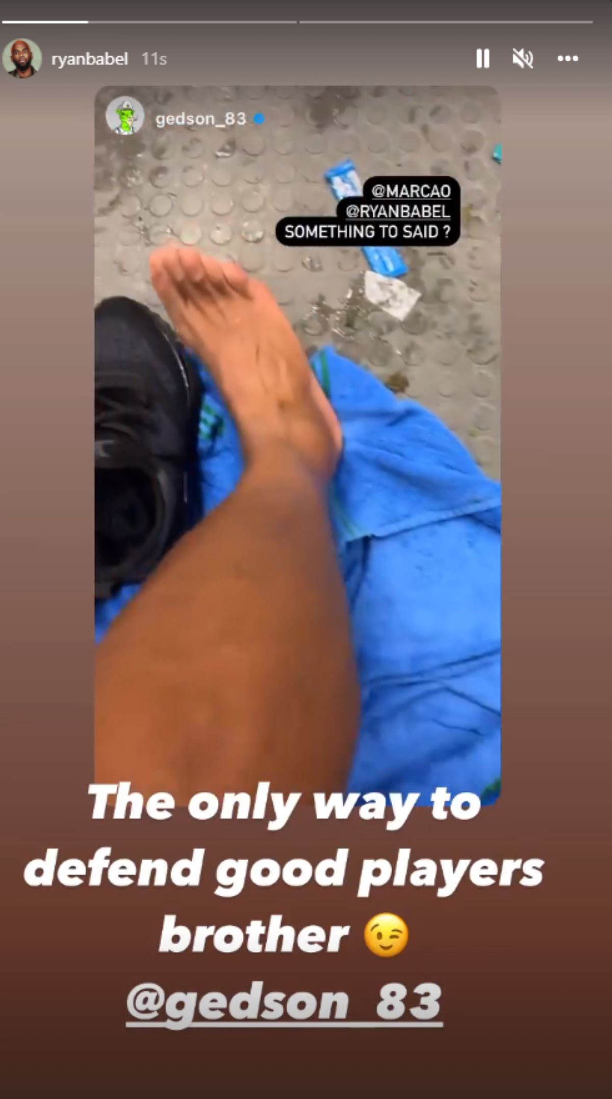 Gedson Fernandes ayağının son halini paylaştı, Ryan Babel'den yanıt geldi