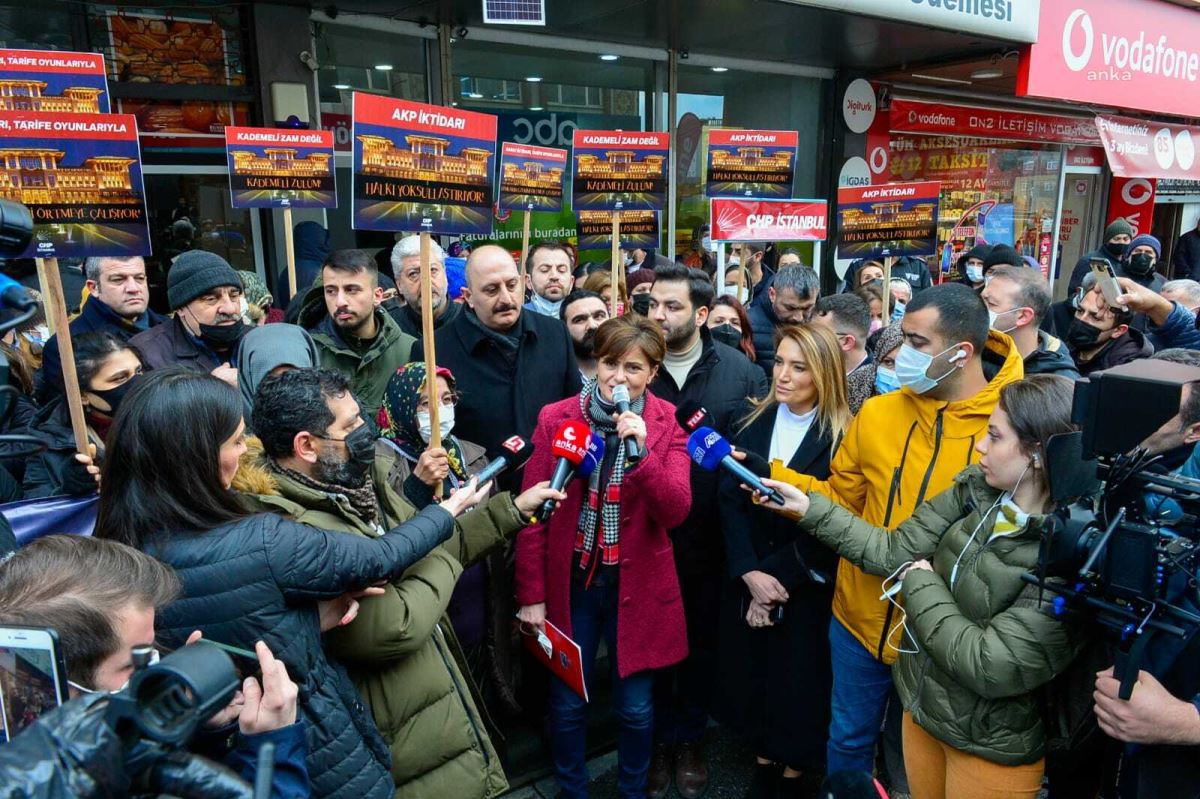 CHP 'elektrik faturaları' için sokağa indi: 'Saray iktidarı zam yapmaya doymuyor'