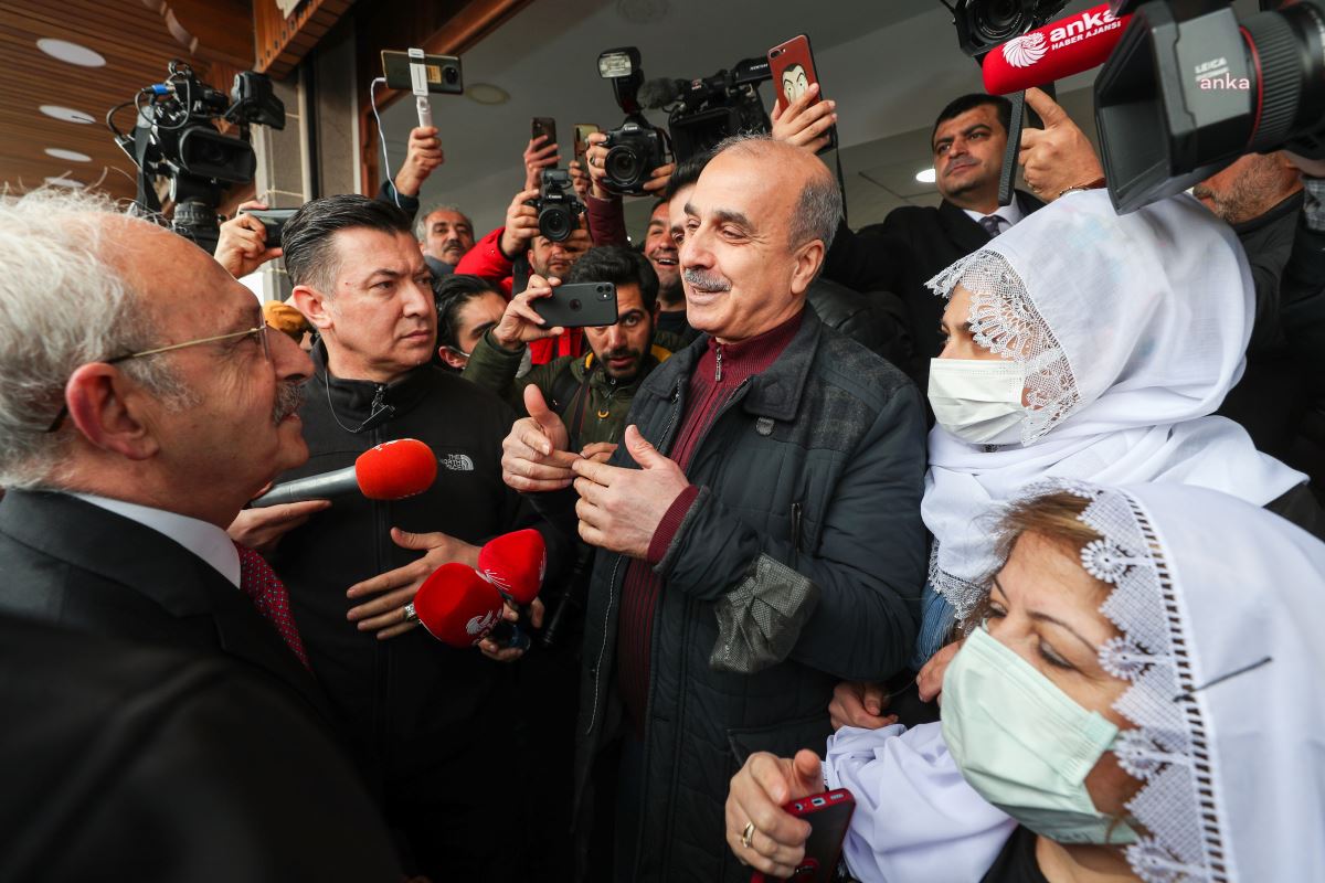 CHP lideri Kemal Kılıçdaroğlu Diyarbakır'da: 'Helalleşeceğiz, bir araya geleceğiz'
