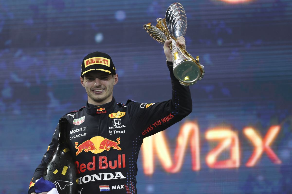 Formula 1'de Max Verstappen'den tarihe geçecek sözleşme