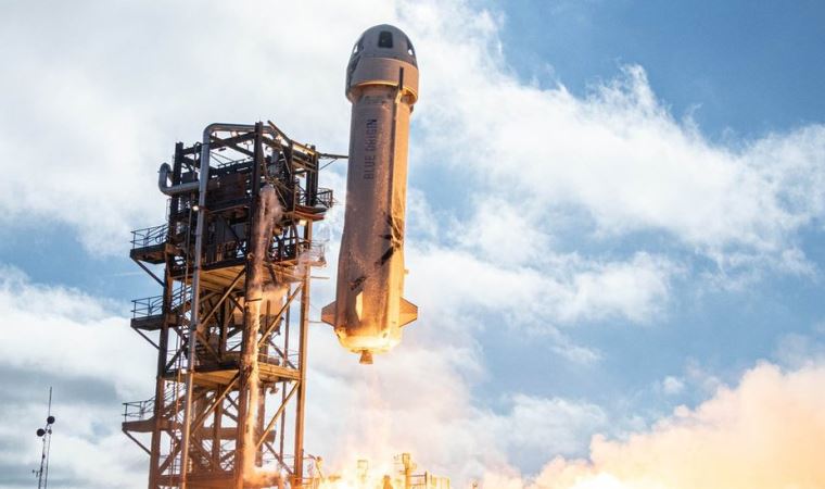 SpaceX'in en güçlü uzay roketi Starship'in fırlatma denemesi ertelendi