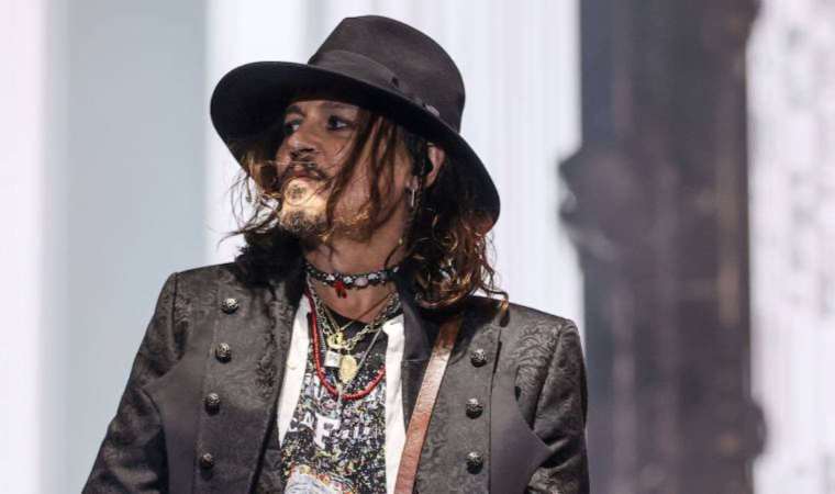 Johnny Depp’li Hollywood Vampires grubu İstanbul’da konser verdi