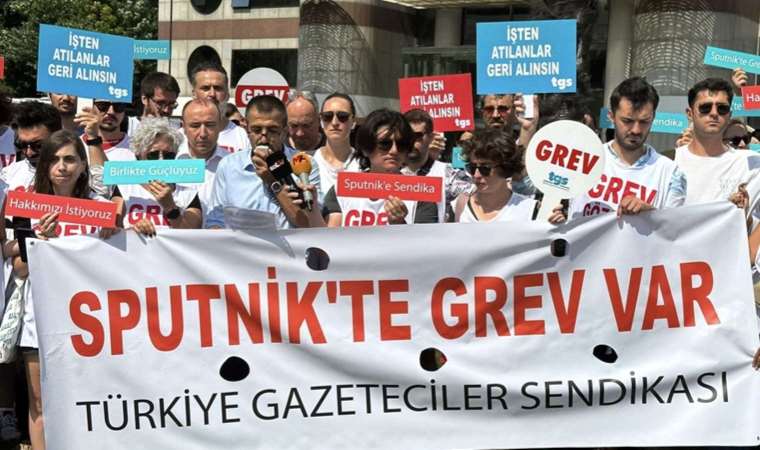 İş bıraktılar: Sputnik Türkiye’de grev pankartları asıldı!