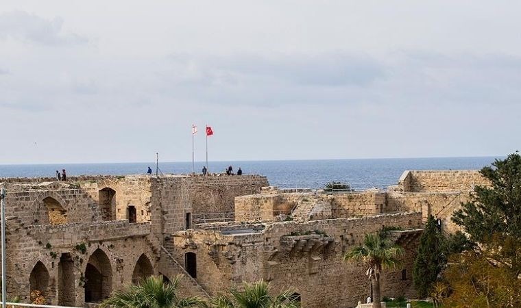 Kıbrıs'ın Tarihi ve Turistik Bir Cenneti: Girne