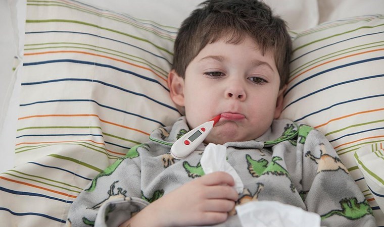 İnfluenza uyarısı: Çocuklarda görülen belirtilere dikkat