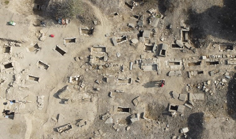 Bozcaada'da Tenedos Antik Kenti kazılarında çok sayıda çocuk mezarı bulundu!