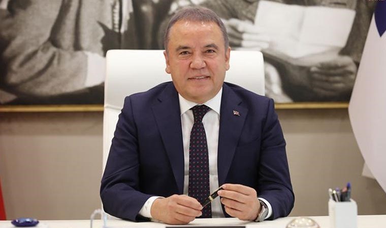 Antalya Büyükşehir Belediye Başkanı Adayı Muhittin Böcek: '182 proje tamamladık'