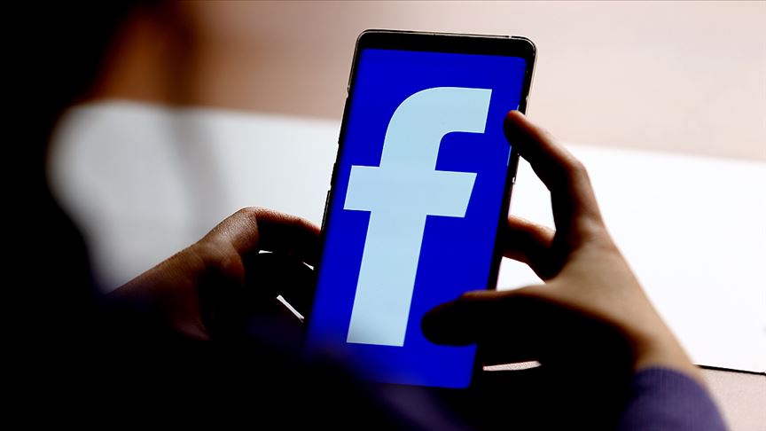 <p>Facebook'un kendi sanal evrenine verdiği isim Horizon. Zuckerberg bugün düzenlenen konferansta Facebook Horizon'a ilişkin bilgiler de verdi. Henüz piyasa sürülmemiş olan Horizon'la insanlar sanal ortamda bir araya gelecek.</p>