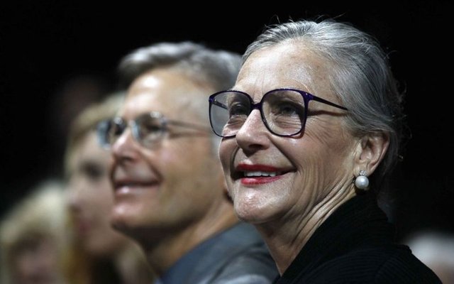 <p>Alice Walton</p><p>Net serveti: 65.3 milyar dolar</p><p>Kaynak: Walmart</p><p>Vatandaşlık: ABD</p>