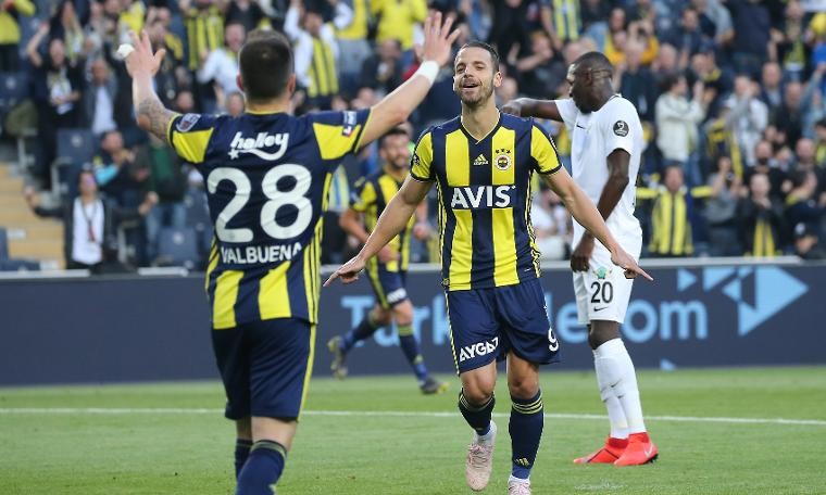 Fenerbahçe'nin yıldızı Olympiakos'a gidiyor