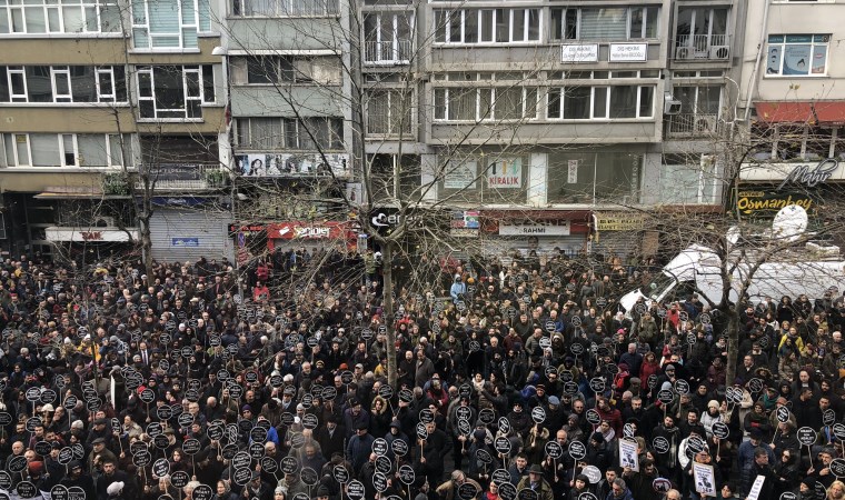 Hrant Dink vurulduğu yerde anıldı