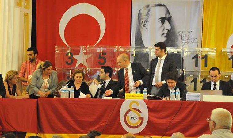Galatasaray'da 'ibrasız' genel kurul tartışması