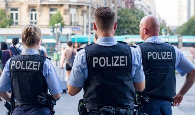 Alman polisinden Türk aileye tepki çeken sınır dışı uygulaması