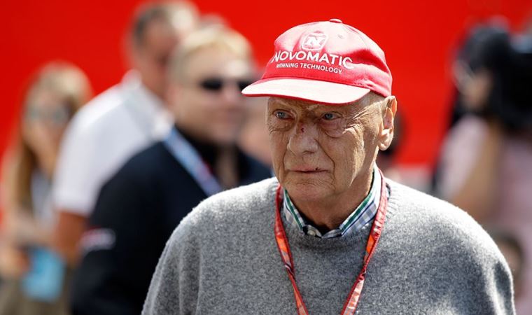 Formula 1 takımı Mercedes Niki Lauda'yı andı
