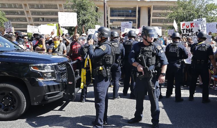 Teksas’ta protestolar nedeniyle OHAL ilan edildi