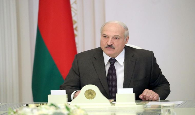 Belarus'ta hükümet karşıtı grup sokağa döküldü : 220'den fazla gözaltı