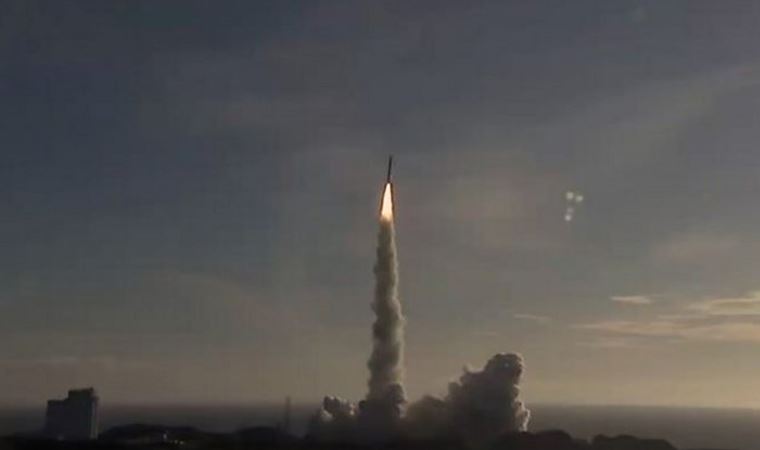Birleşik Arap Emirlikleri'nin Mars'a gidecek uydusu başarıyla fırlatıldı
