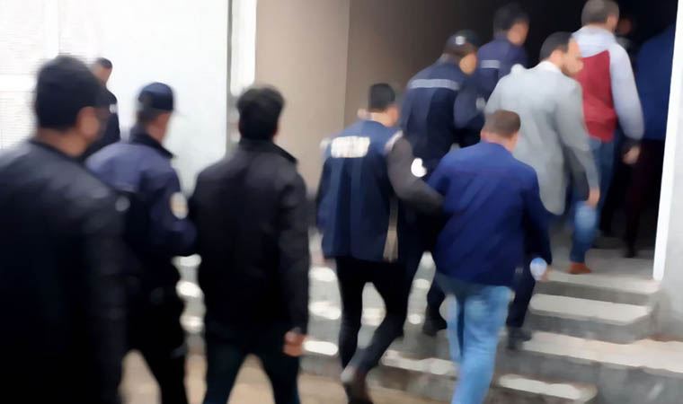 21 polis hakkında FETÖ'den gözaltı kararı