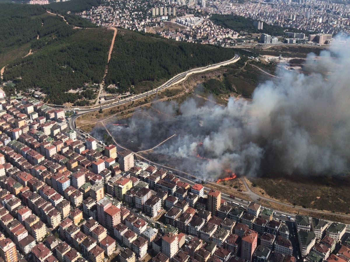 istanbul maltepe de askeri alanda yangin