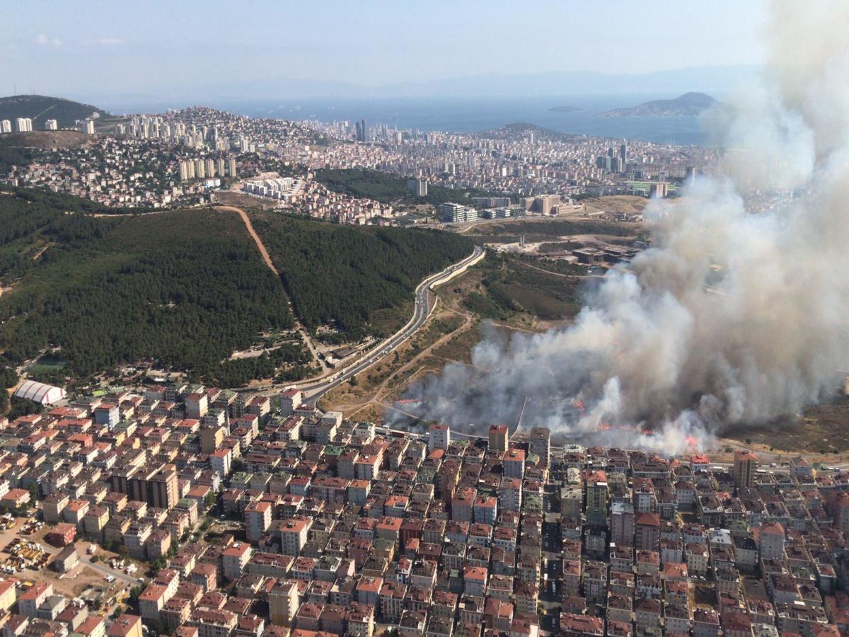 istanbul maltepe de askeri alanda yangin