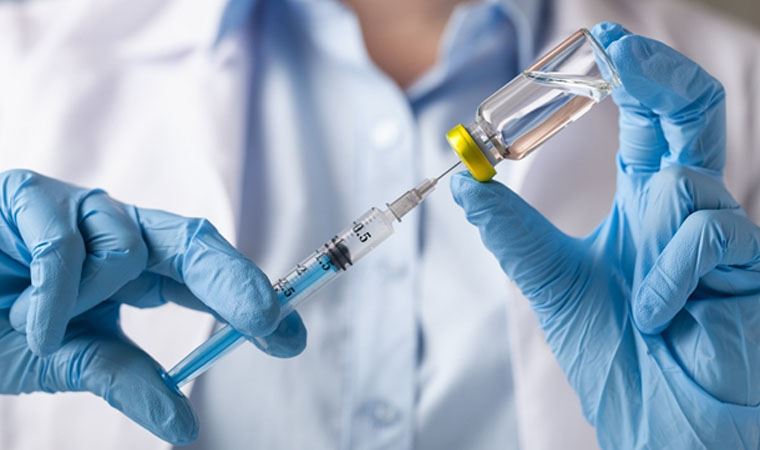 Prof. Dr. Yalçın: 'Aşıların üçüncü faz çalışmaları içinde yer alabiliriz'