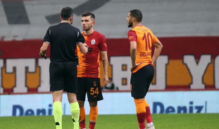 Galatasaraylı futbolcu Emre Kılınç, gördüğü kırmızı karttan dolayı özür  diledi