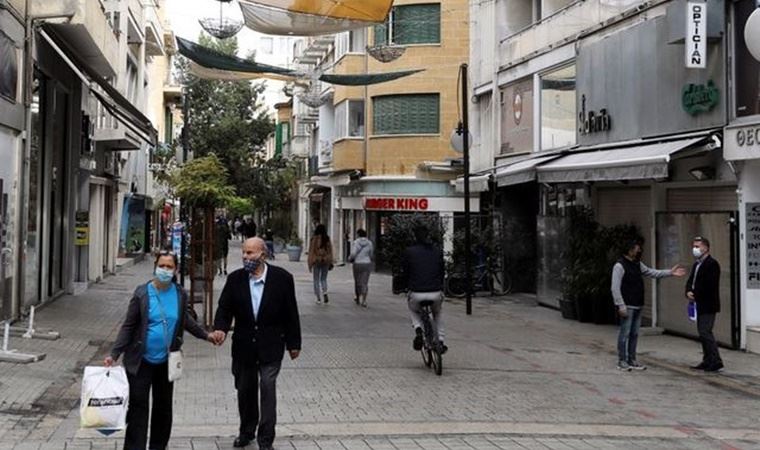 Το μήνυμα Covid-19 που εστάλη σε κινητά τηλέφωνα στη Νότια Κύπρο προκάλεσε πανικό