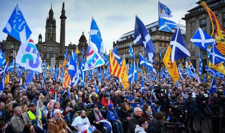 İskoçya'da bağımsızlık için ikinci kez referandum yapılacak mı?