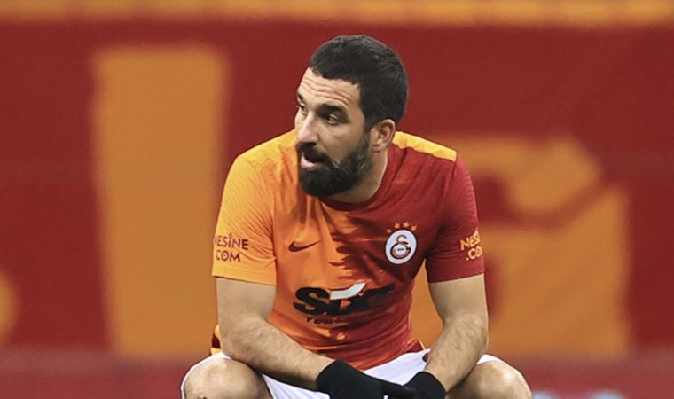 Süper Lig'in tecrübeli ismi Eren Derdiyok'tan Arda Turan açıklaması
