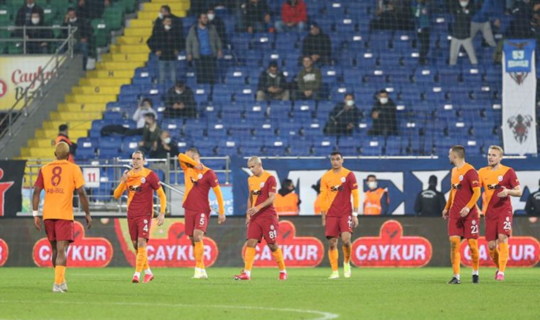 Galatasaraylı Sofiane Feghouli, Cezayir'de 2 maçta 1 gol 2 asist yaptı