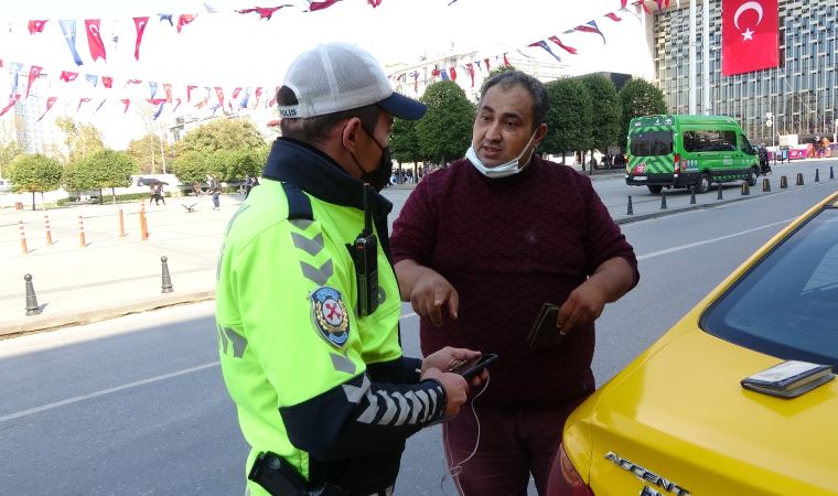 Taksim’de taksi denetimi: 2 taksi trafikten men edildi