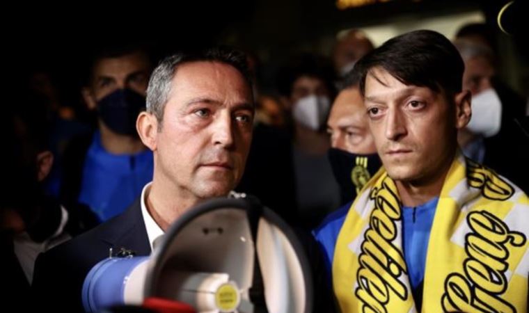 Fenerbahçe'yi Sabiha Gökçen Havalimanı'nda taraftarı karşıladı