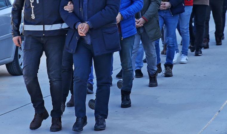 Mersin'de gümrük çalışanlarına yönelik rüşvet operasyonunda 9 kişi gözaltına alındı