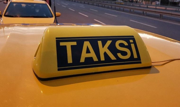Adana'da taksi şoförü ve yolcusuna uyuşturucu ticareti iddiasıyla gözaltı