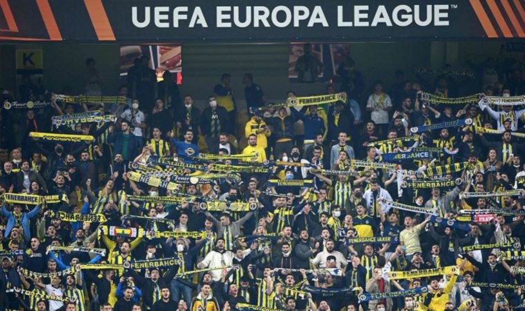 Fenerbahçeli taraftarlar Ali Şansalan'a tepki gösterdi